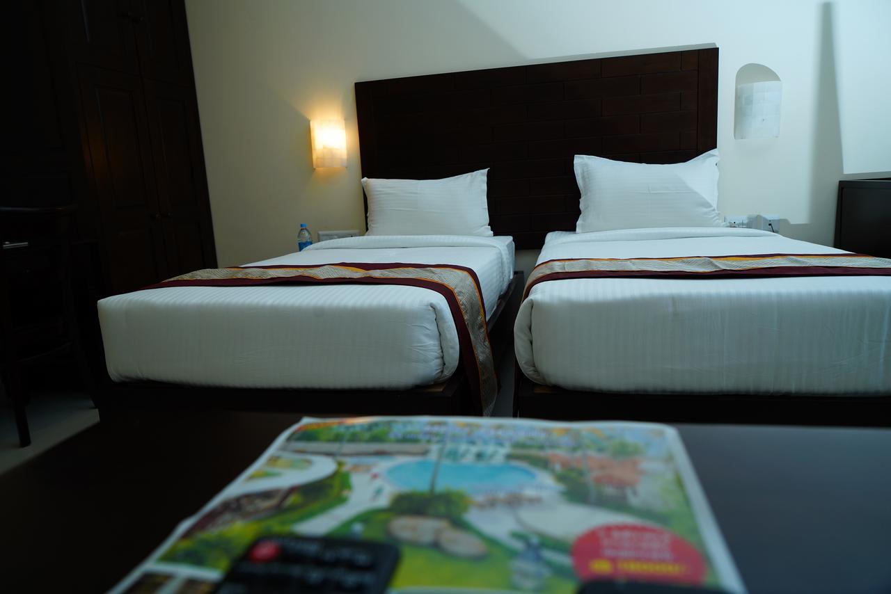 Five Falls Resort Kuttālam Eksteriør billede